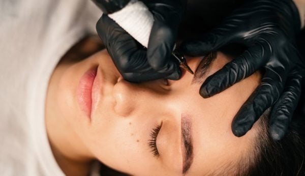 Microblading kulmille | Säästä 55 % | Vantaa, Hakunila