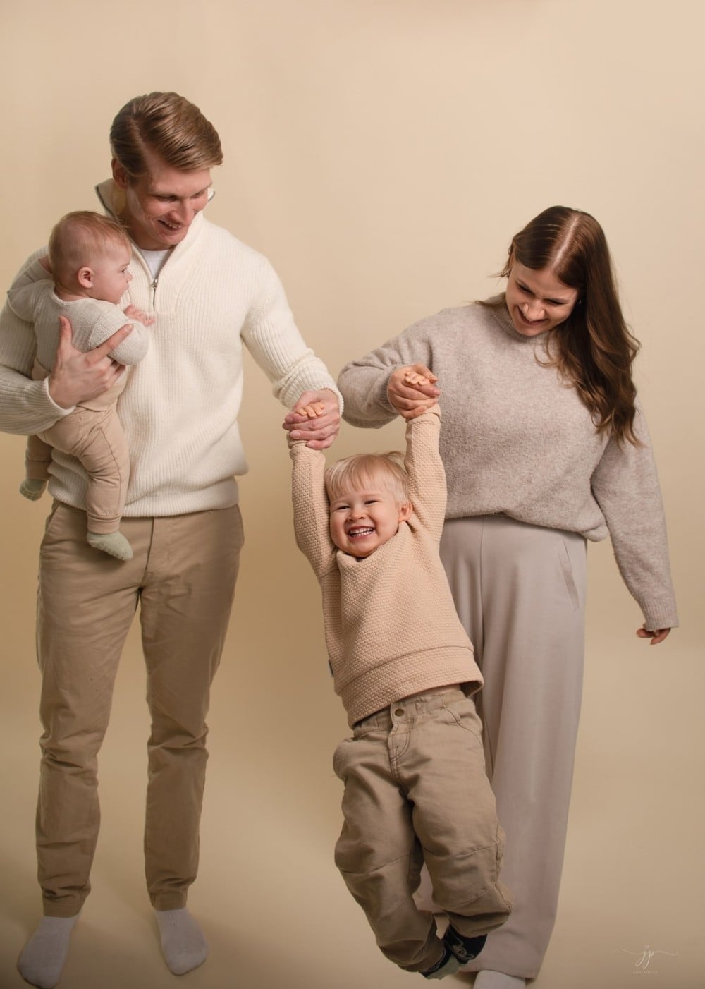 studiokuvaus, perhekuvaus,