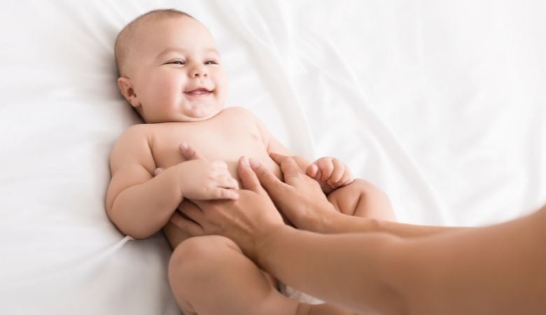 Vyöhyketerapeuttinen vauvahieronta | Säästä 40 % | Helsinki, Meilahti