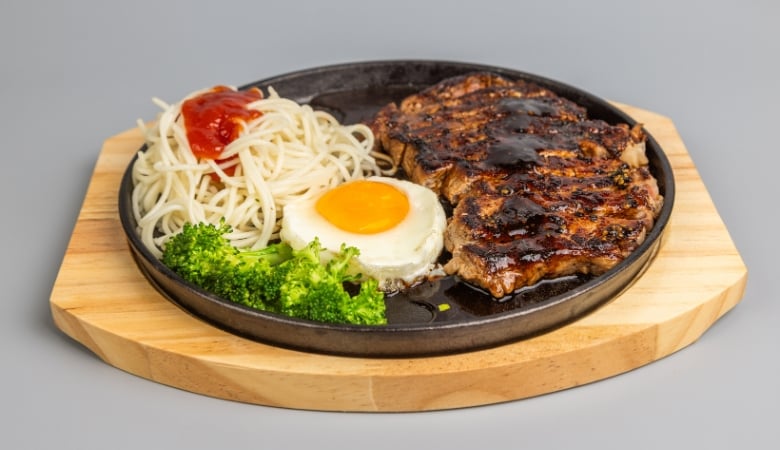 SEOUL88 – Korealaiset annokset 1-4:lle | Alk. 17 € | Helsinki, Kamppi -